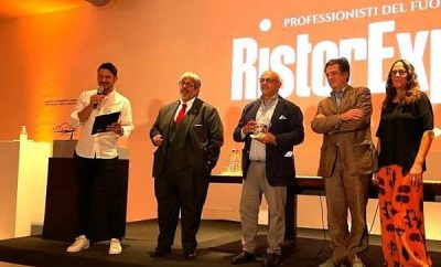 Lo chef Claudio Sadler riceve il premio alla carriera durante RistorExpo
